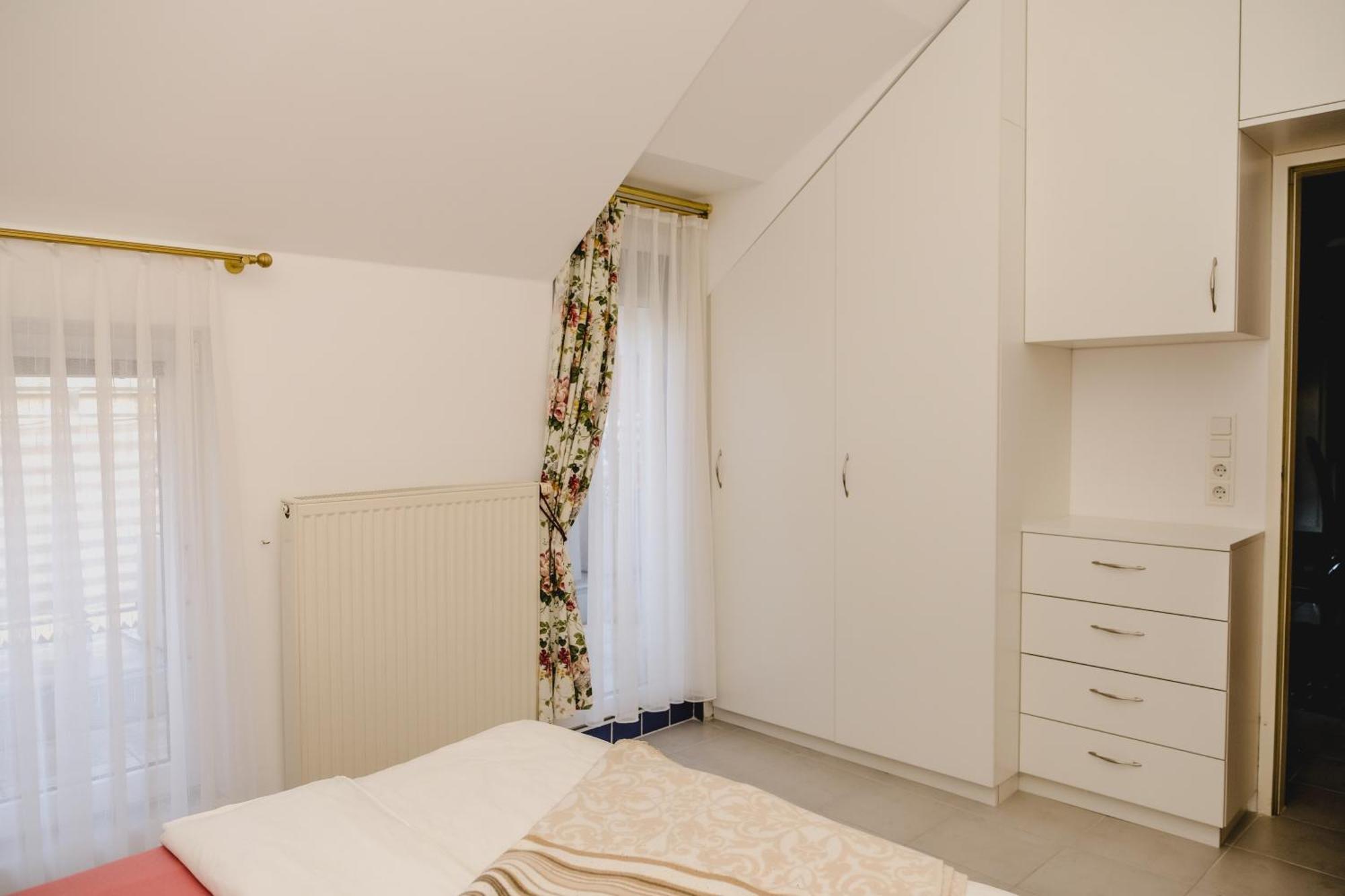 Terrace Apartment Near Volksoper And City Centre Wien Eksteriør billede